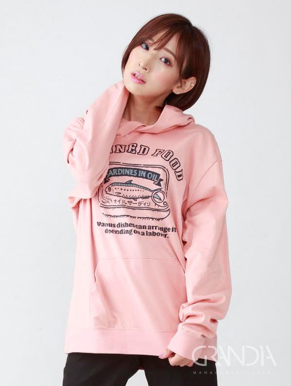 Contract artists 井坂 仁美 Hitomi Isaka モデル事務所GRANDIA 東京港区赤坂